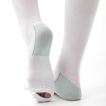 Чулки компрессионные Ergoforma 227 / 213 унисекс 2 класс компрессии с закрытым носком антиэмболические для операции белые 