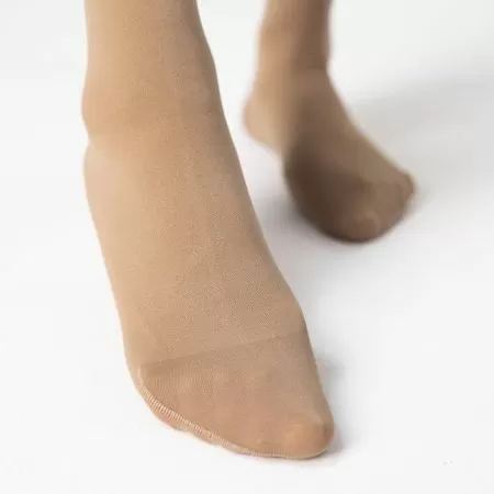 Чулки компрессионные Тривес ТК.231 унисекс 1 класс компрессии с закрытым носком и гладкой резинкой цвет бежевый  